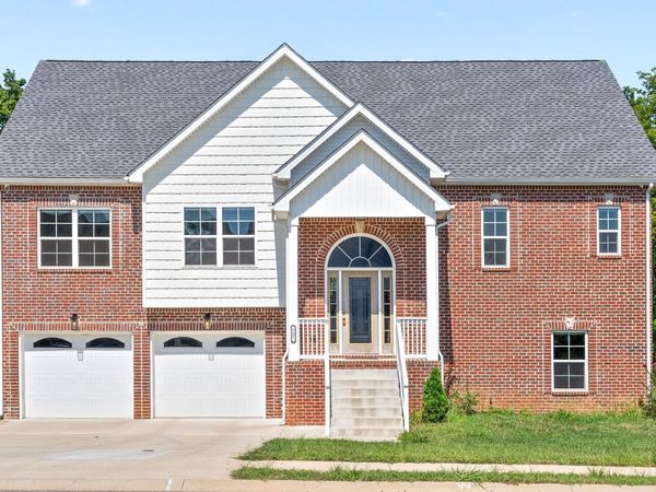 737 Buffalo Ford Dr, Clarksville, TN 37042