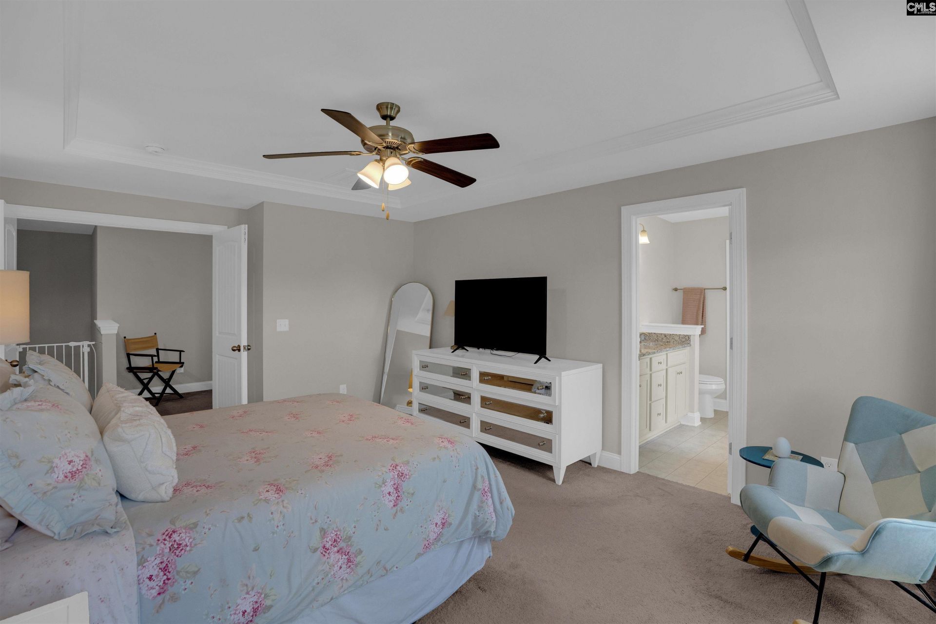 335 Stillington Street  Photo 18