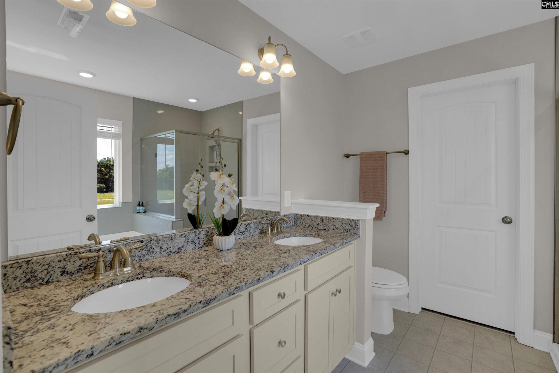 335 Stillington Street  Photo 21