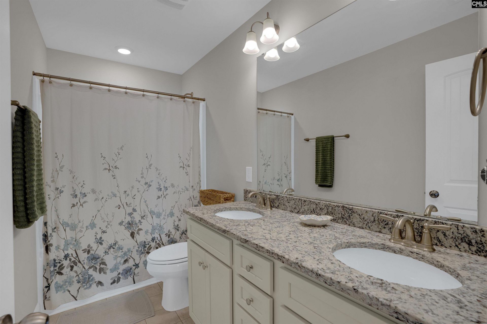 335 Stillington Street  Photo 26