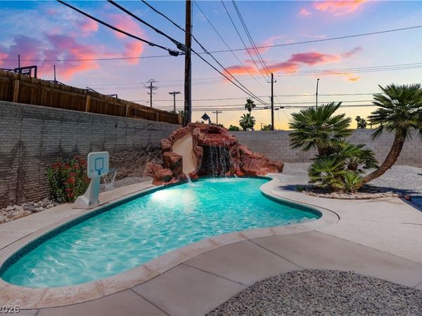 3313 El Camino Real , Las Vegas, NV 89121