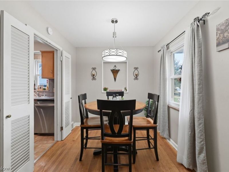 16285 Craigmere Drive, Middleburg Heights, OH 44130 Photo 10