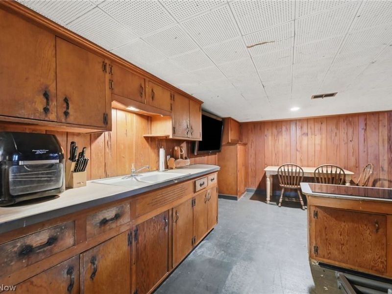16285 Craigmere Drive, Middleburg Heights, OH 44130 Photo 24