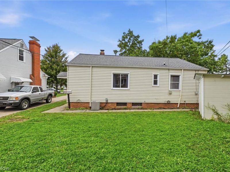 16285 Craigmere Drive, Middleburg Heights, OH 44130 Photo 29