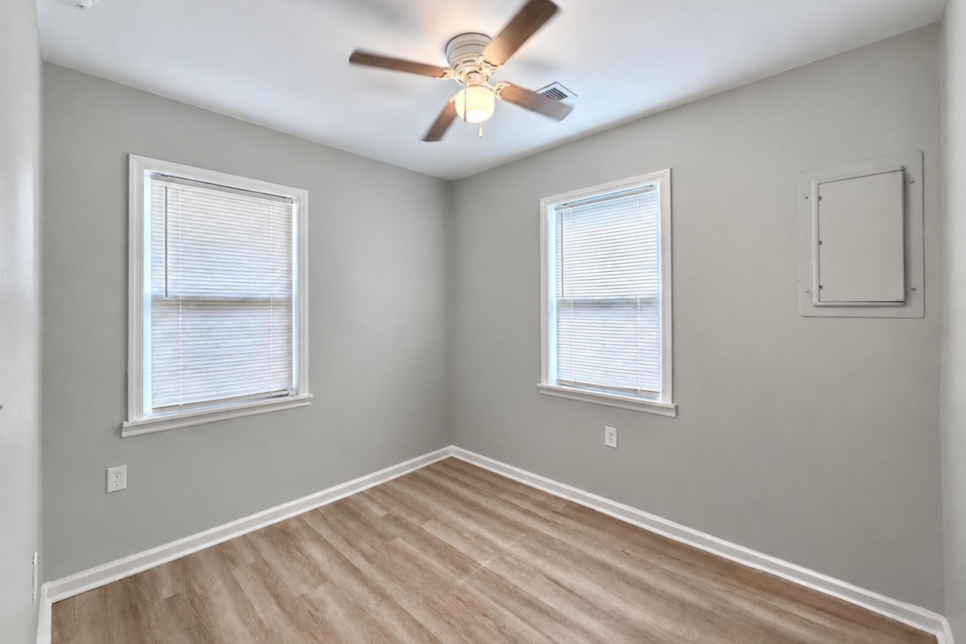 306 Orangeburg Road Photo 11