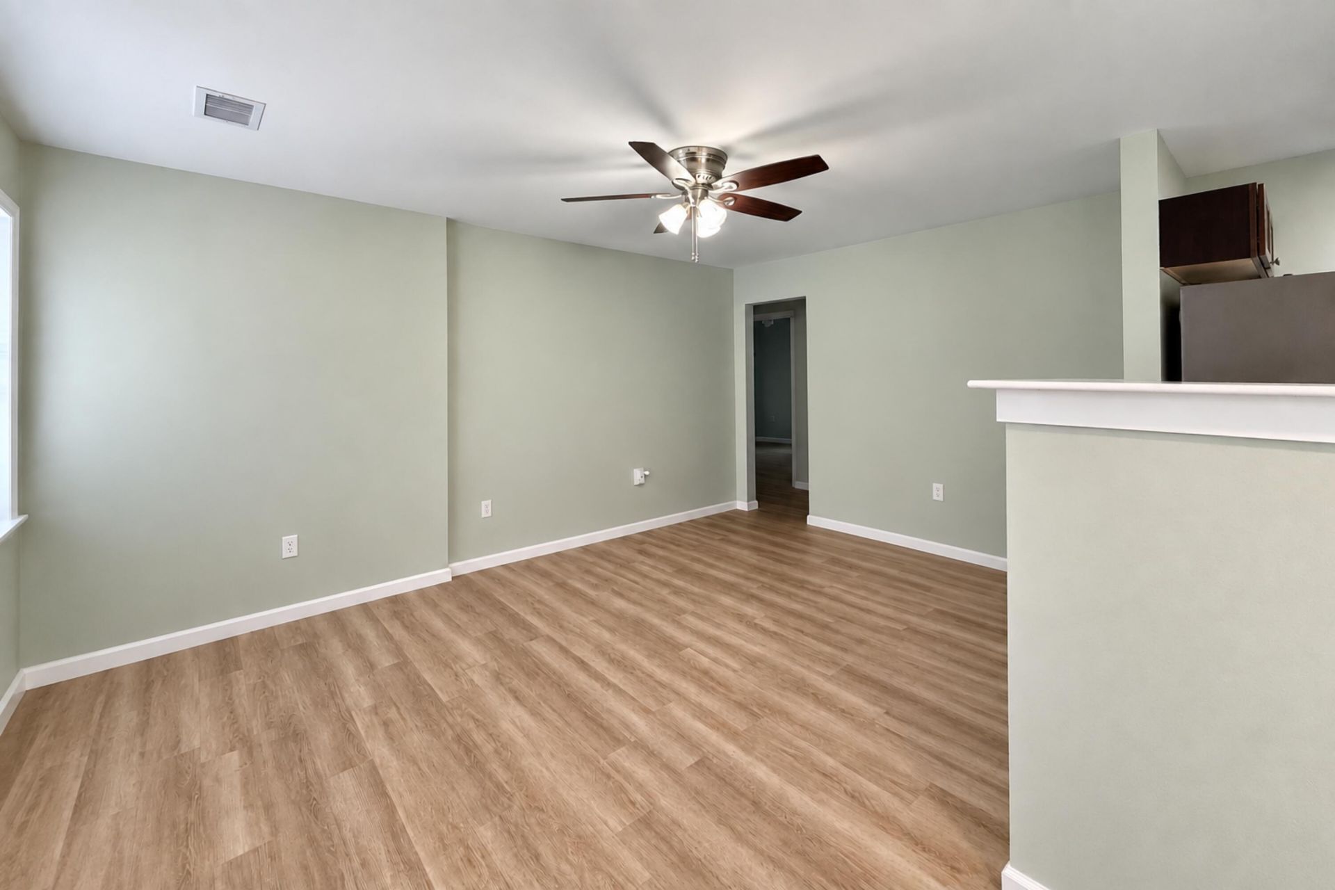 306 Orangeburg Road Photo 6