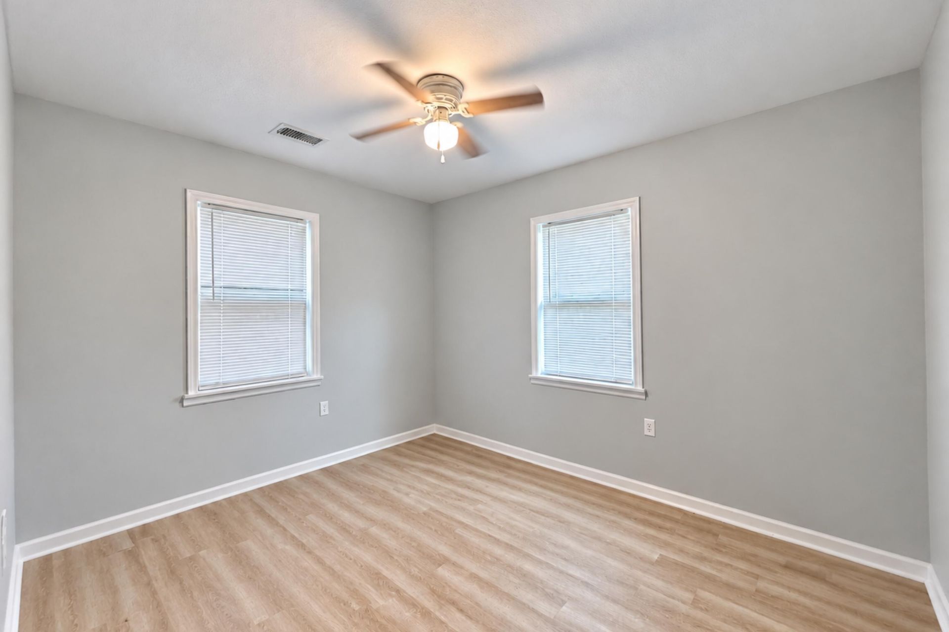 306 Orangeburg Road Photo 8