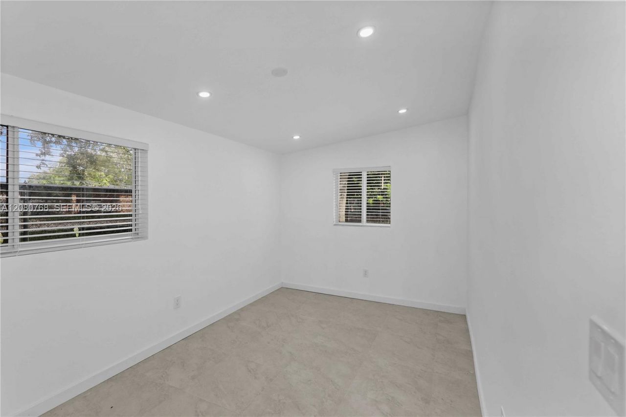 2144 NW 89th Ter , Miami, FL 33147 Photo
