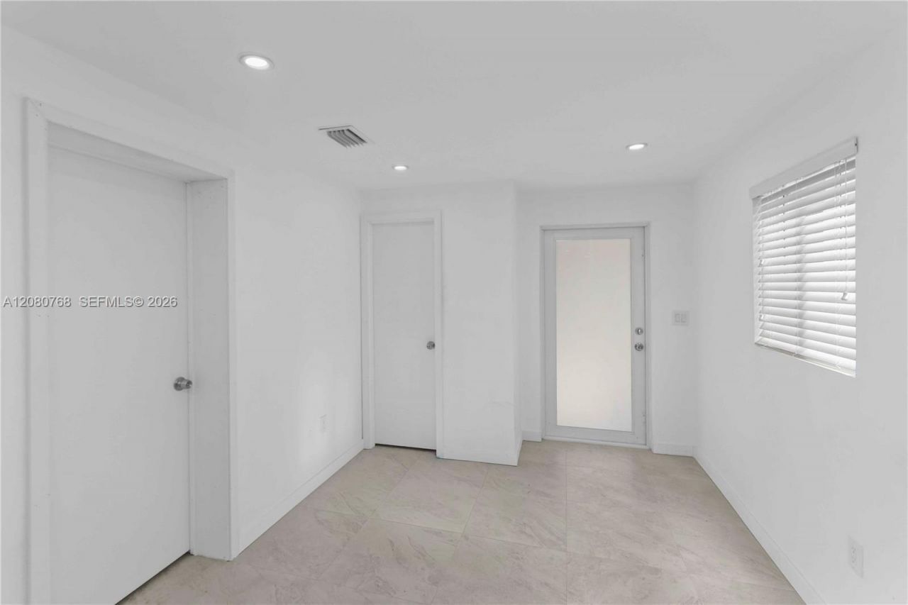 2144 NW 89th Ter , Miami, FL 33147 Photo