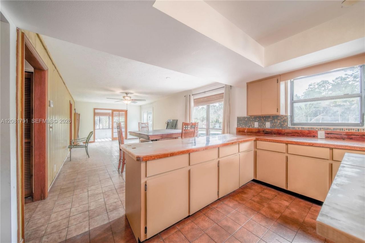 576 Marshall Rd , West Palm Beach, FL 33413 Photo