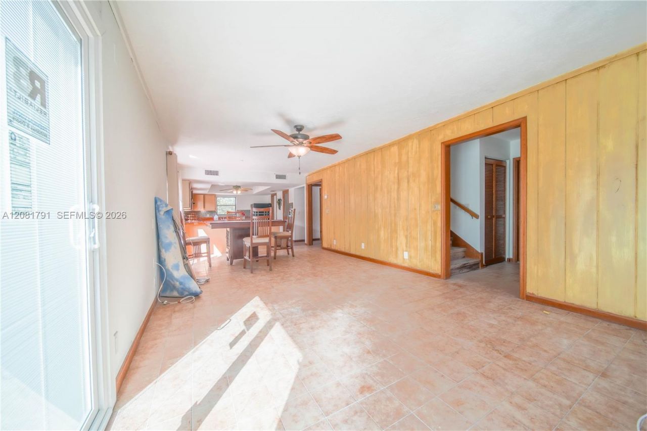 576 Marshall Rd , West Palm Beach, FL 33413 Photo