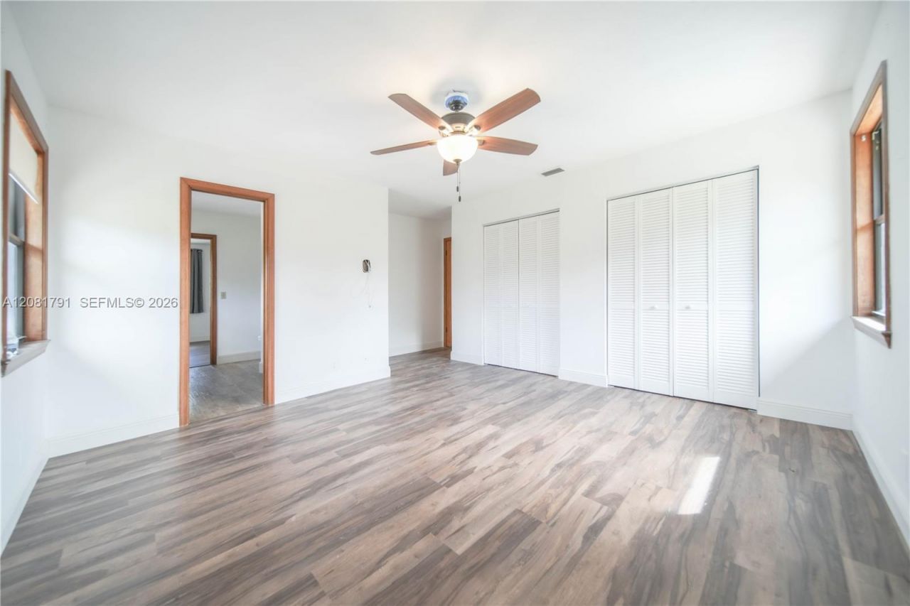 576 Marshall Rd, West Palm Beach, FL 33413 Photo