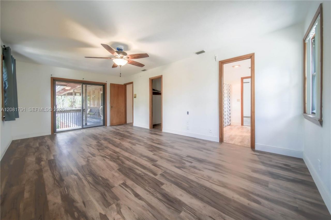 576 Marshall Rd , West Palm Beach, FL 33413 Photo