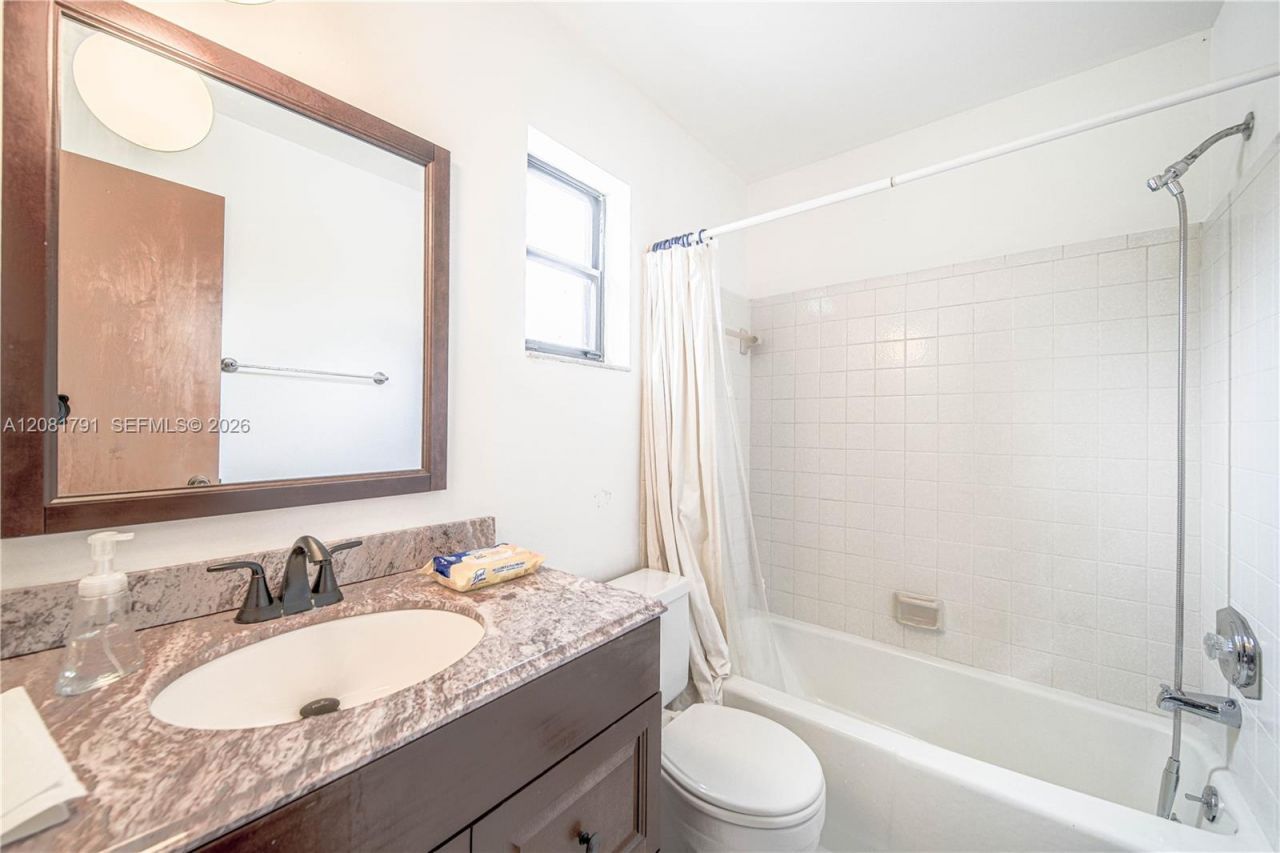 576 Marshall Rd, West Palm Beach, FL 33413 Photo