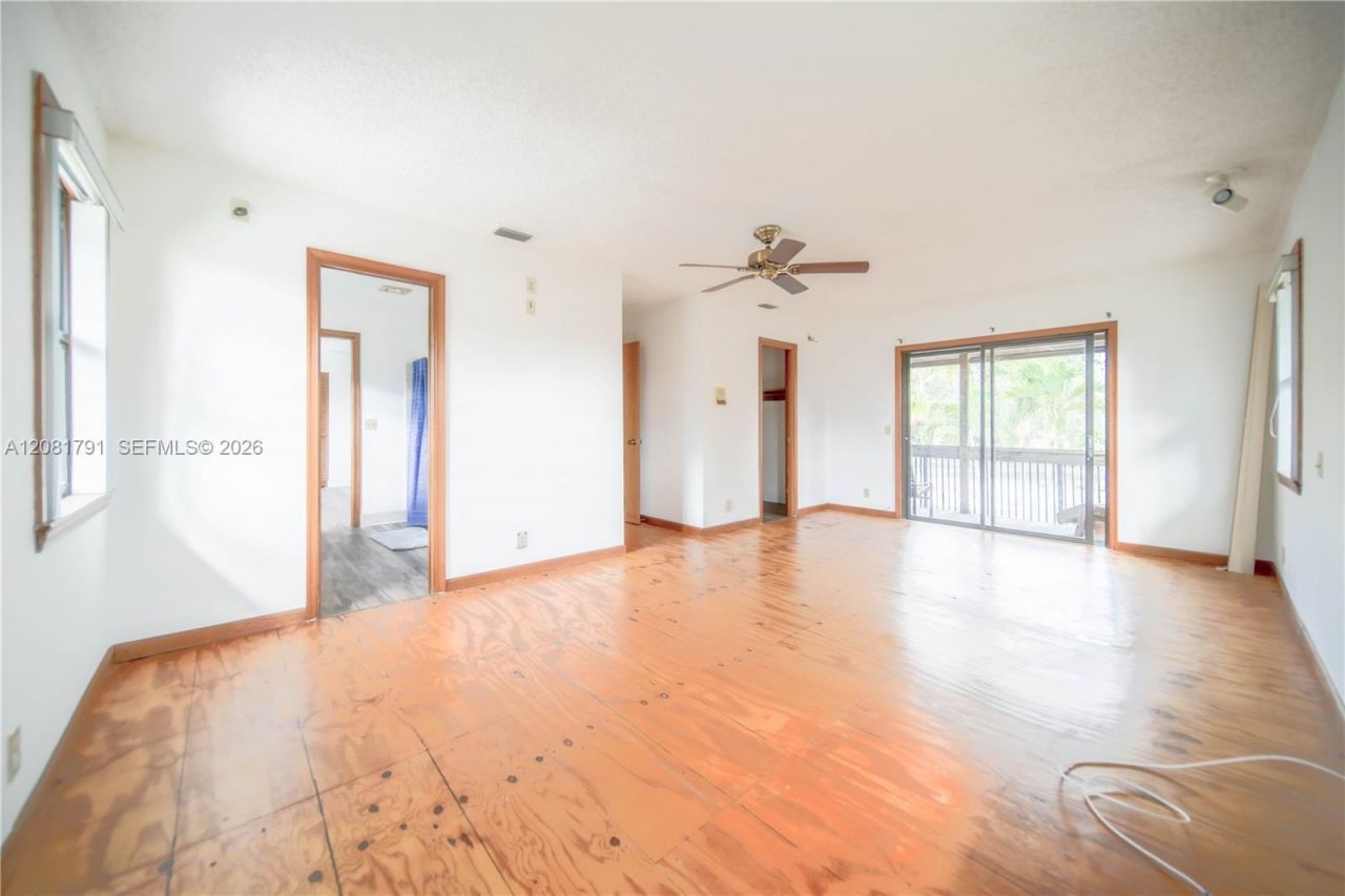 576 Marshall Rd , West Palm Beach, FL 33413 Photo