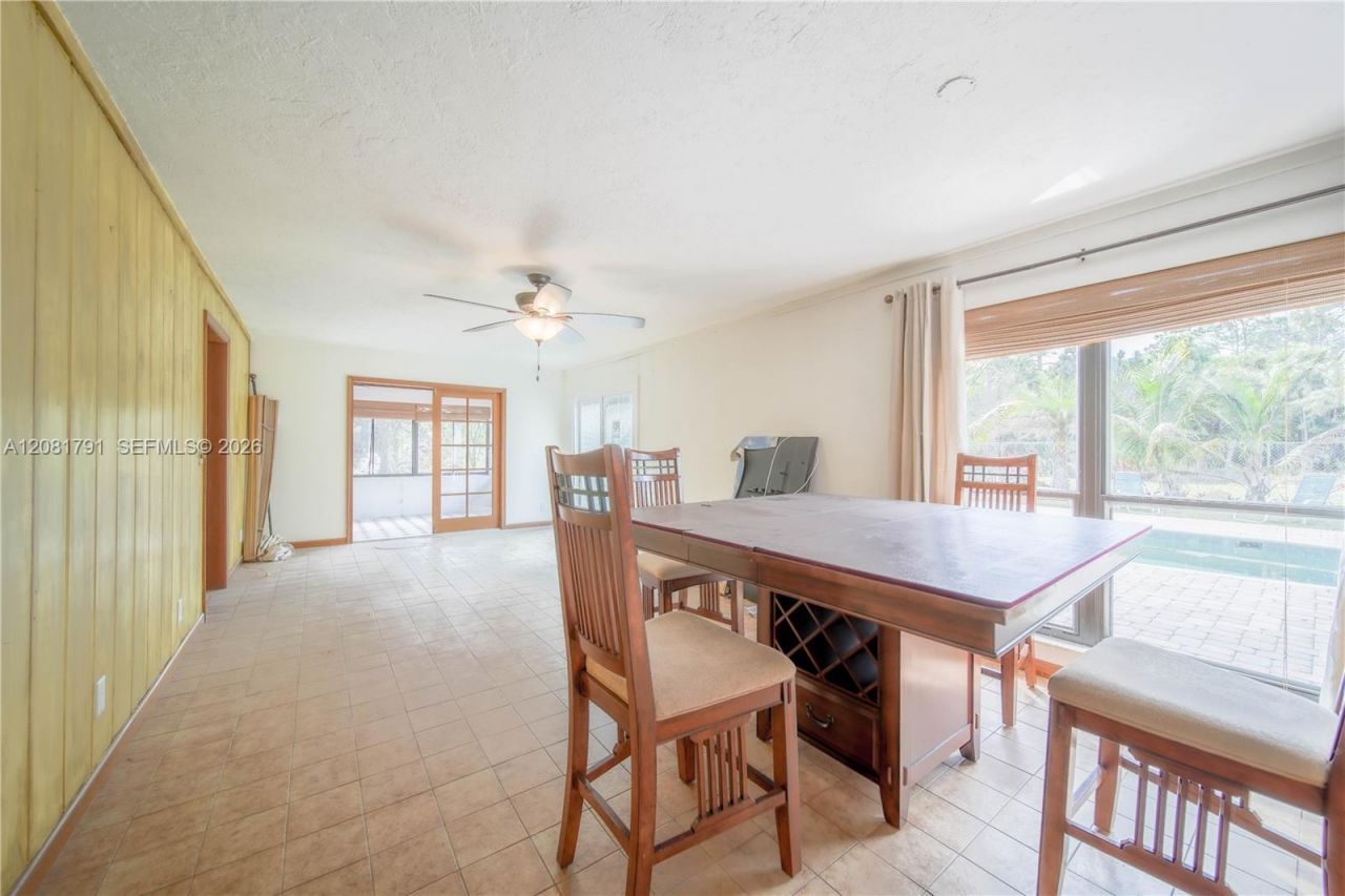 576 Marshall Rd , West Palm Beach, FL 33413 Photo