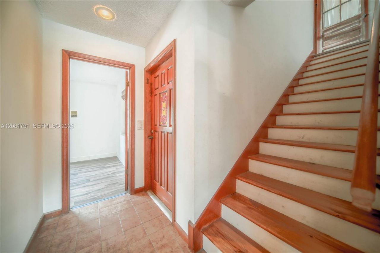 576 Marshall Rd , West Palm Beach, FL 33413 Photo