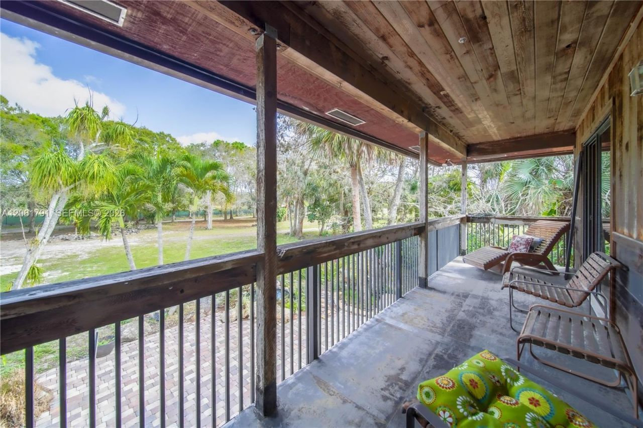 576 Marshall Rd , West Palm Beach, FL 33413 Photo