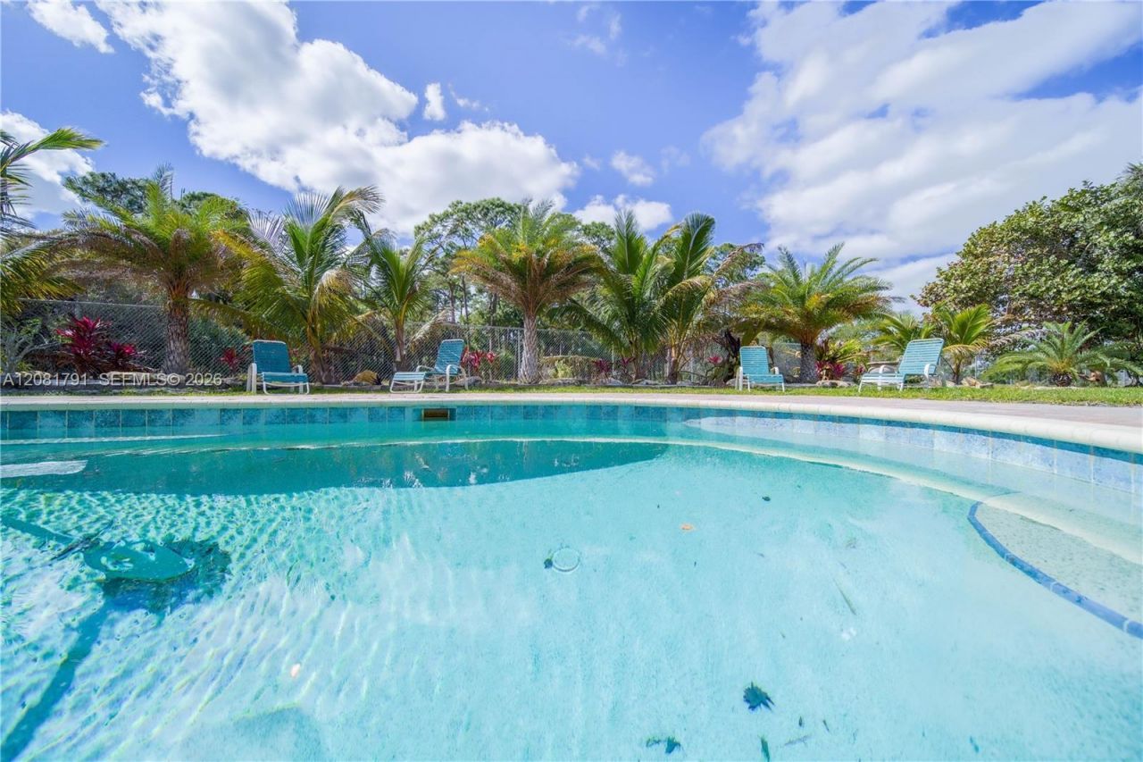 576 Marshall Rd , West Palm Beach, FL 33413 Photo