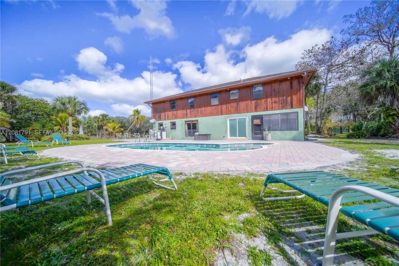576 Marshall Rd , West Palm Beach, FL 33413 Photo