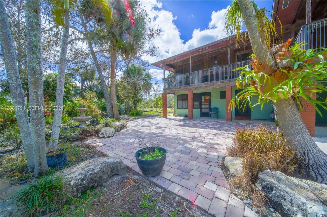 576 Marshall Rd , West Palm Beach, FL 33413 Photo