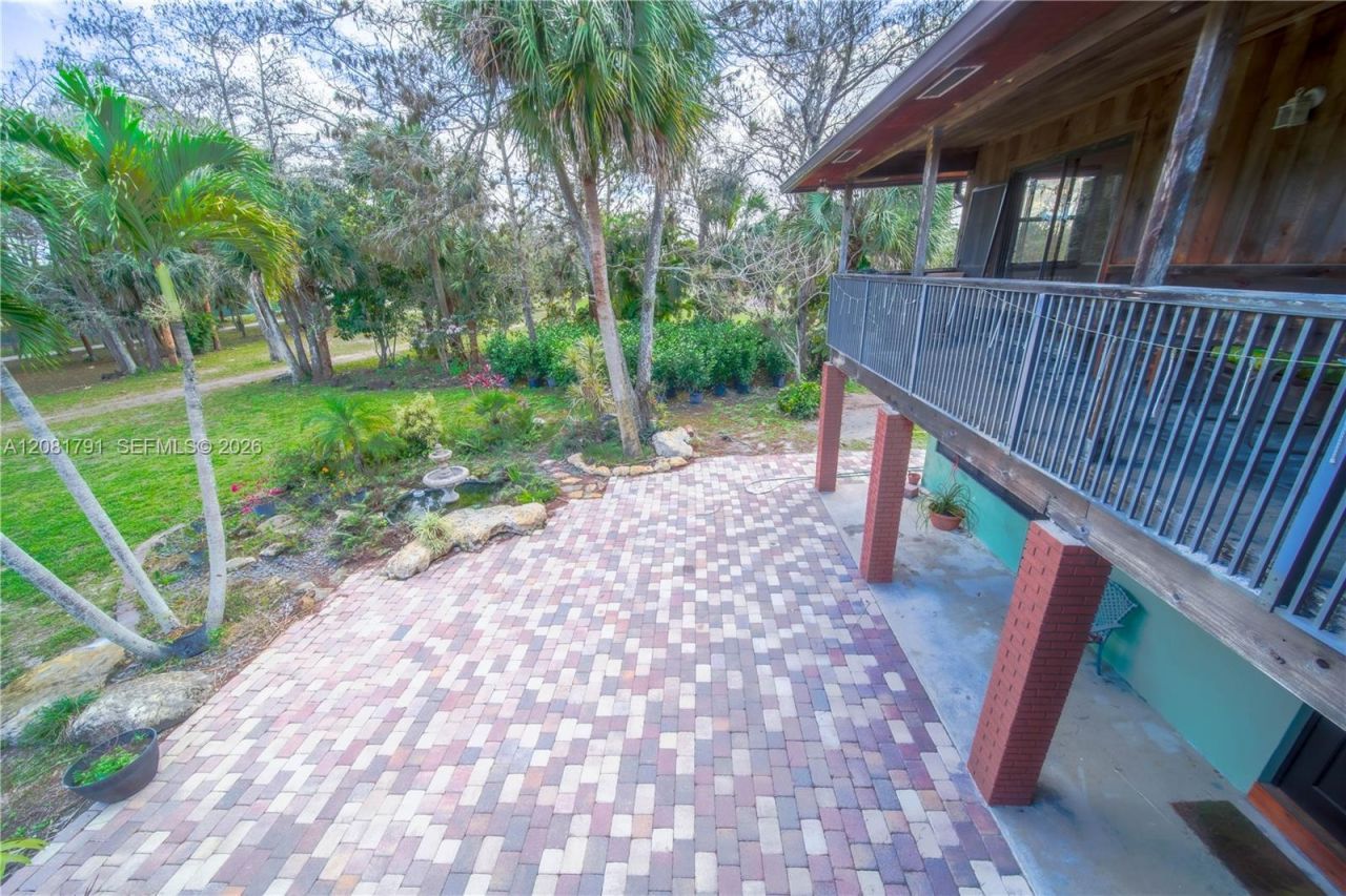 576 Marshall Rd , West Palm Beach, FL 33413 Photo