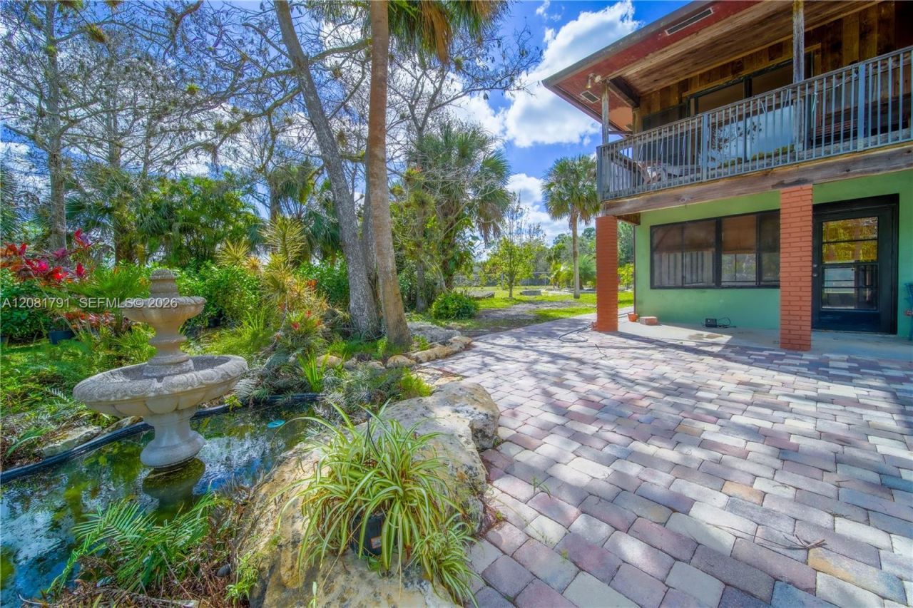 576 Marshall Rd , West Palm Beach, FL 33413 Photo