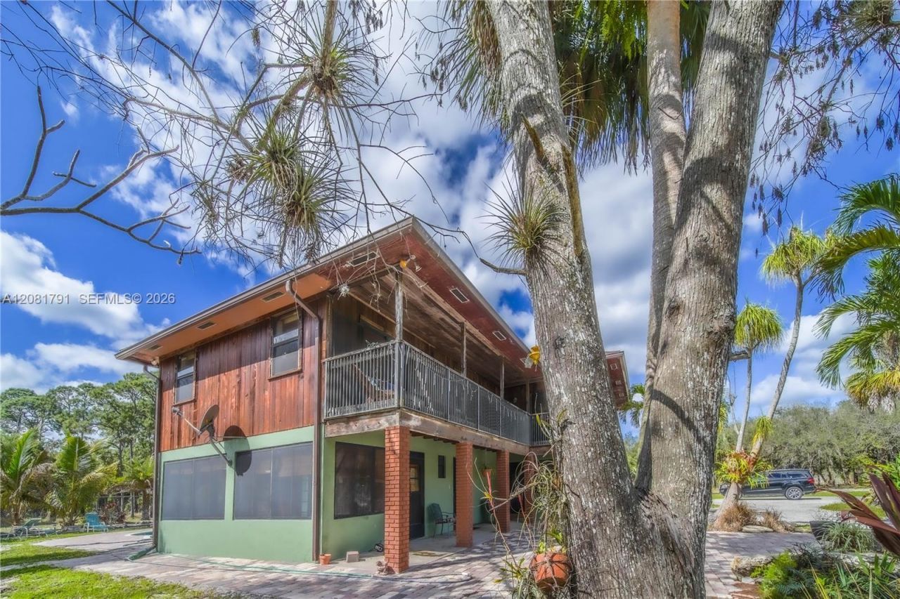 576 Marshall Rd , West Palm Beach, FL 33413 Photo