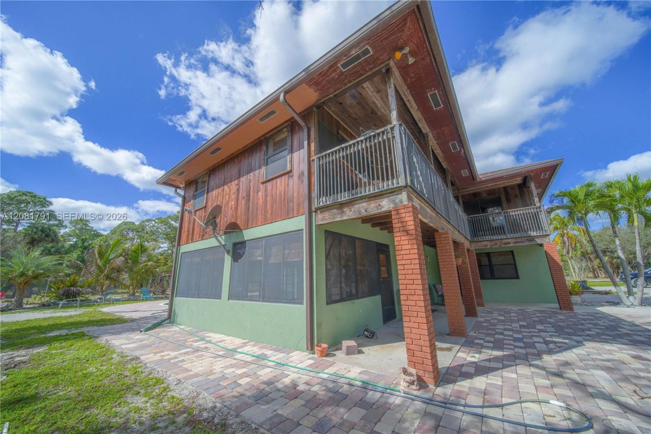 576 Marshall Rd, West Palm Beach, FL 33413 Photo
