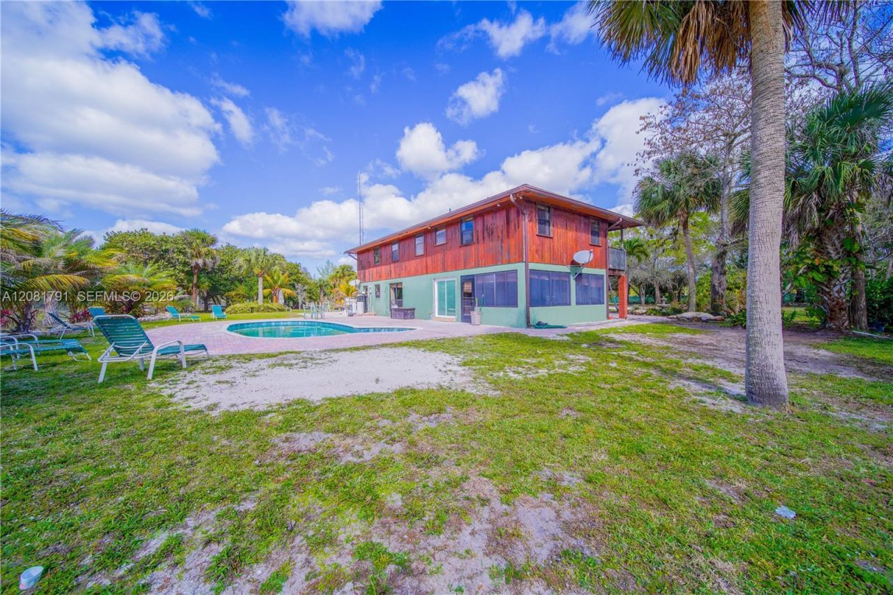 576 Marshall Rd, West Palm Beach, FL 33413 Photo