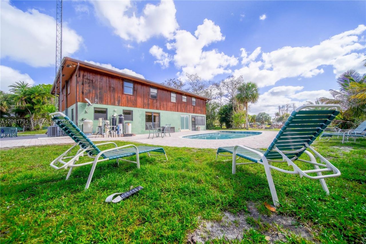 576 Marshall Rd , West Palm Beach, FL 33413 Photo