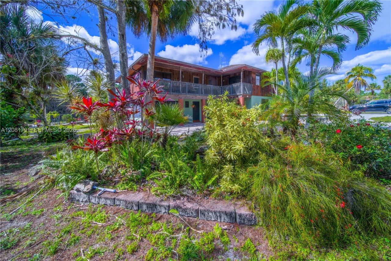576 Marshall Rd , West Palm Beach, FL 33413 Photo