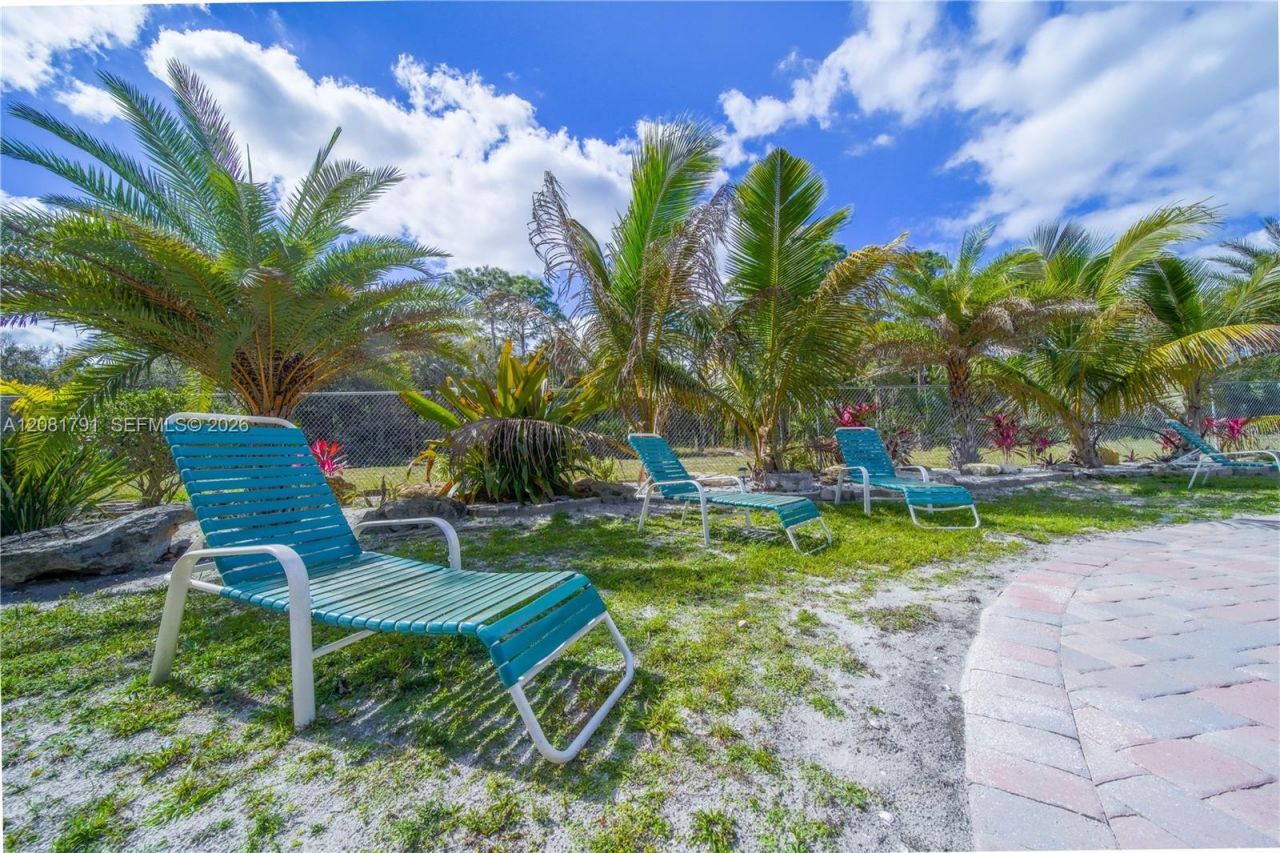 576 Marshall Rd , West Palm Beach, FL 33413 Photo