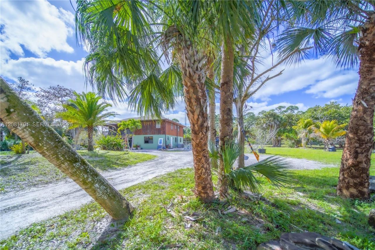 576 Marshall Rd , West Palm Beach, FL 33413 Photo