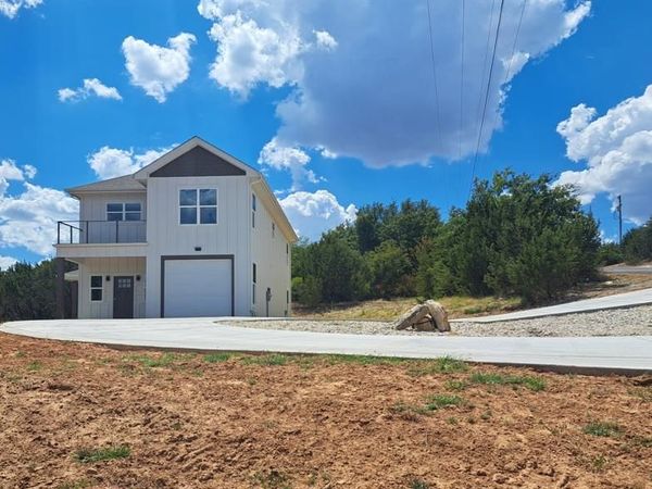 4470 Skyline Drive, Bluff Dale, TX 76433