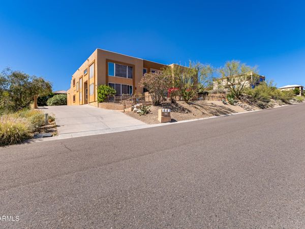 13022 N MOUNTAINSIDE Drive, Unit B, Fountain Hills, AZ 85268
