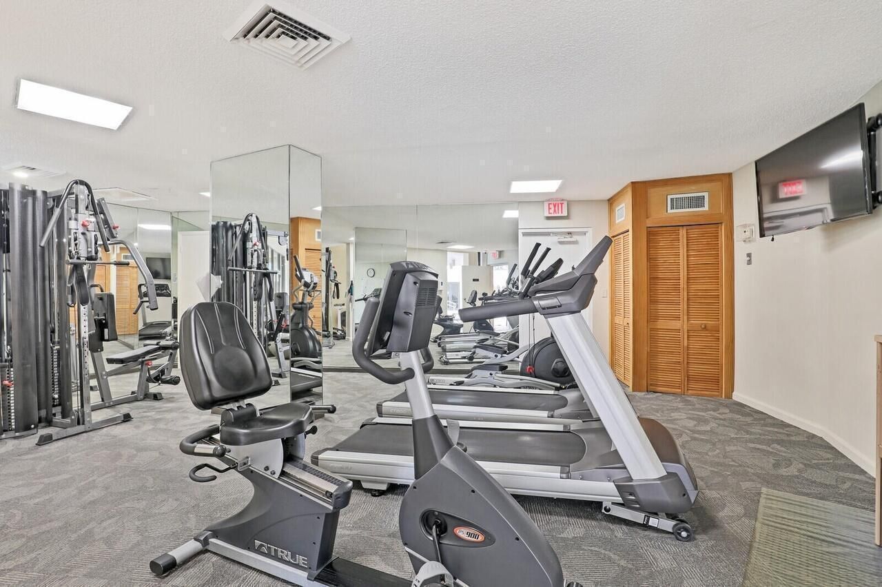 2800 N Ocean Drive, Unit B-2D, Singer Island, FL 33404 Photo