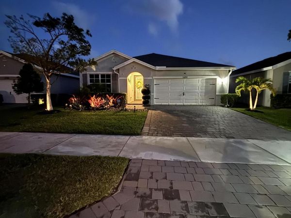 1694 NE WHITE PINE Terrace, Ocean Breeze, FL 34957