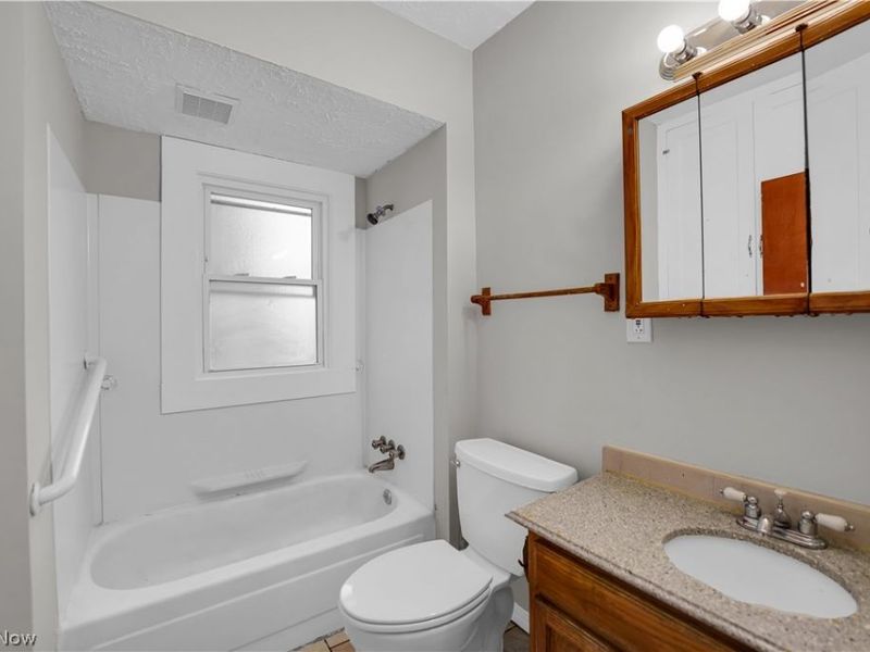 1355 West Boulevard, Unit 1, Cleveland, OH 44102 Photo 13