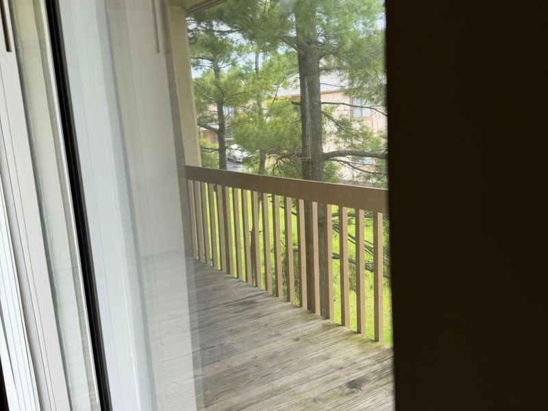 2295 Hedgerow Road, Unit 2295F, Columbus, OH 43220 Photo 7