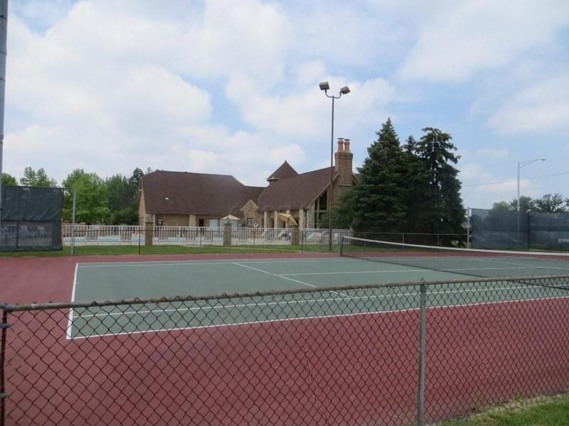 2295 Hedgerow Road, Unit 2295F, Columbus, OH 43220 Photo 9