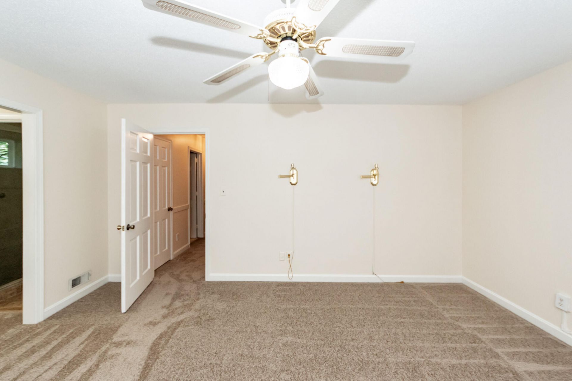 5813 E Lakeside Drive Photo 34