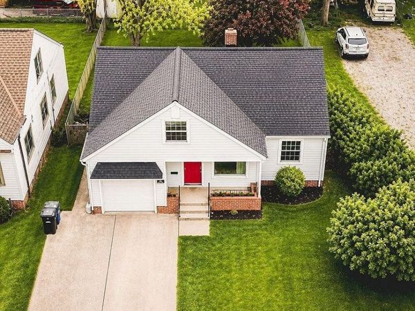 5860 Pearl Road, Parma, OH 44130