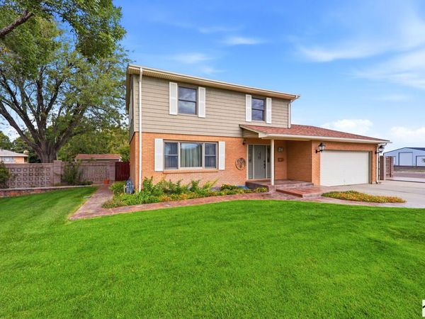 24 Mountview Dr, La Junta, CO 81050