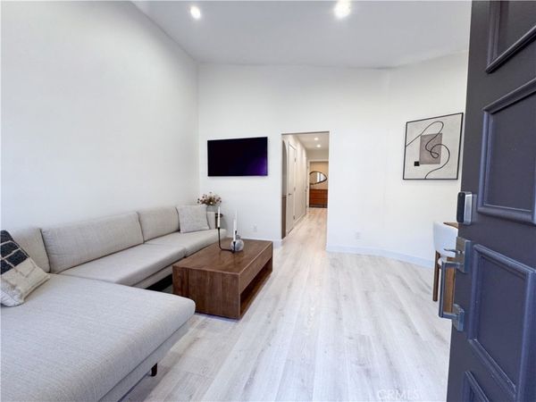 8601 Sunland Blvd, Unit 67, Sun Valley, CA 91352