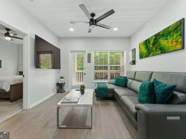 1250 Parkwood Circle SE, Unit 1214, Atlanta, GA 30339