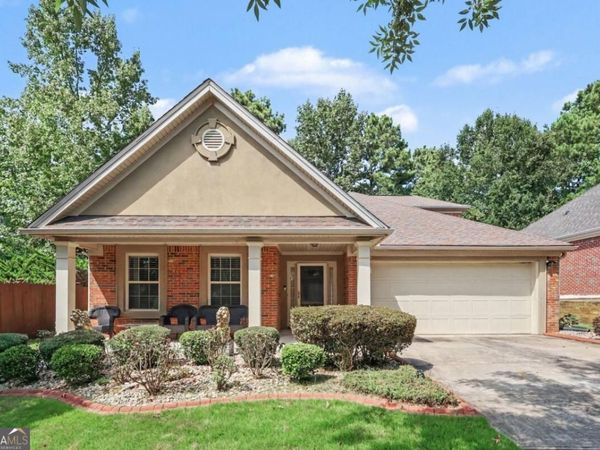 8001 Gossamer Drive, Fairburn, GA 30213