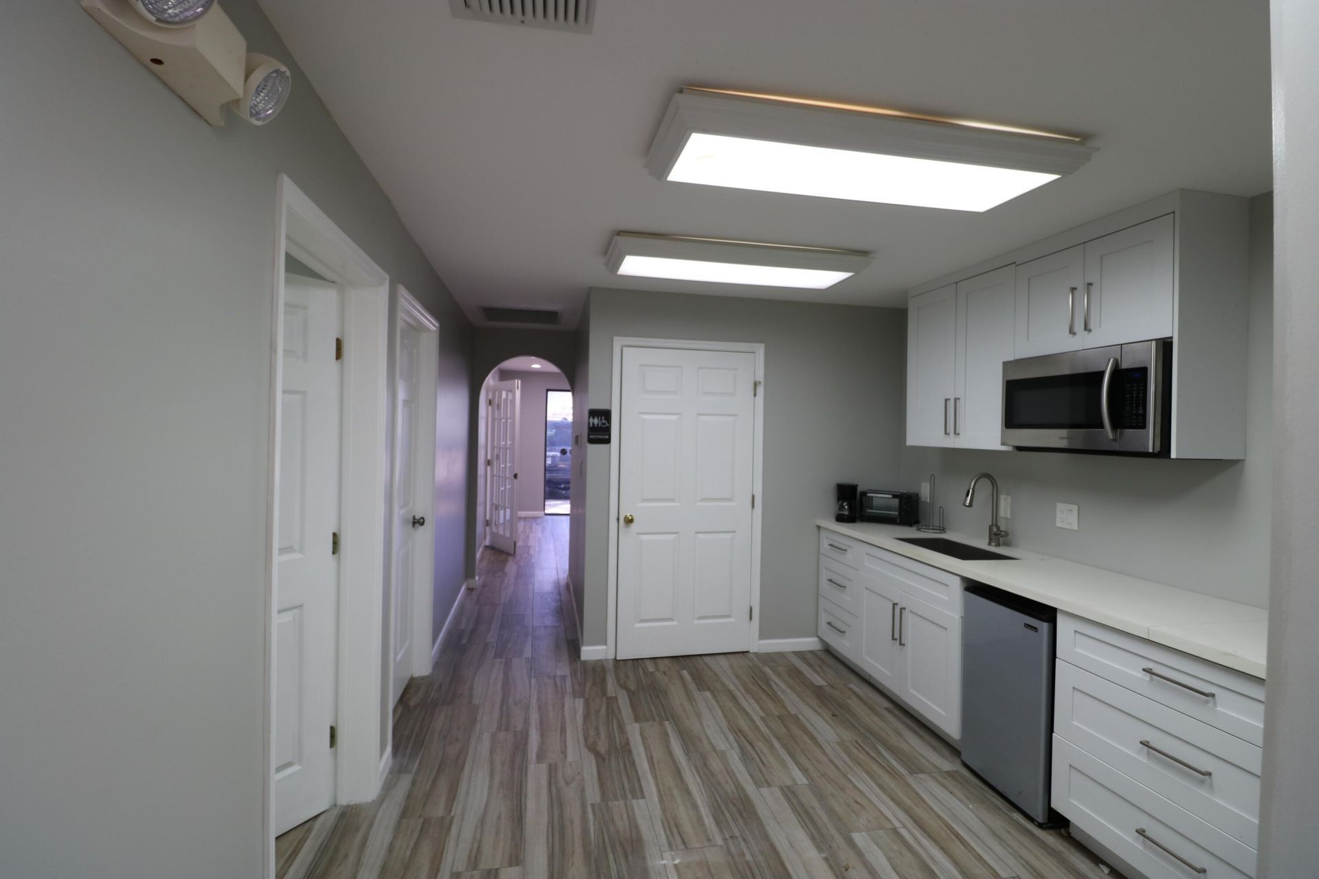 2195 N Andrews Avenue, Unit 13, Pompano Beach, FL 33069 Photo