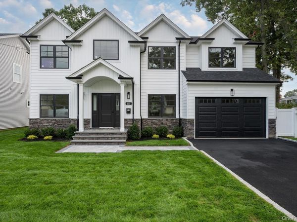 115 Jackson Avenue , Massapequa Park, NY 11762
