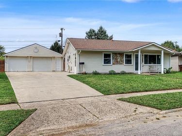 206 Ridgebury Drive, Xenia, OH 45385